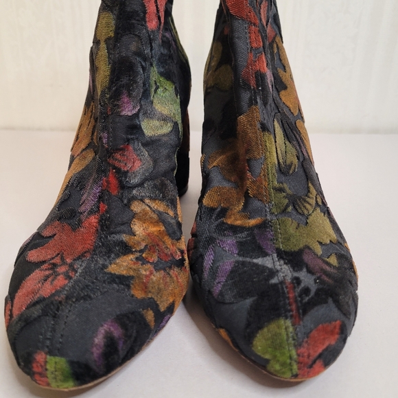 Etham Anthropologie Velvet Floral Heeled Boots Women's Size EU 36 US 5.5/6 - Picture 4 of 9